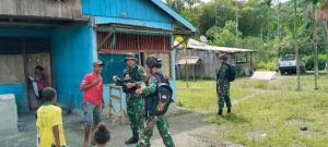 Tumbuhkan Semangat Belajar Generasi Bangsa Di Perbatasan Papua Satgas Yonif 122/TS Bagikan Perlengkapan Sekolah