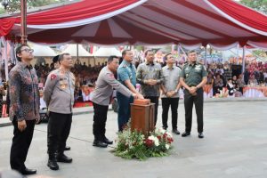 Panglima TNI Bersama Kapolri Meresmikan Monumen Jenderal Polisi Hoegeng Iman Santoso