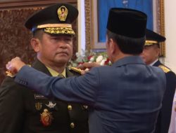 Panglima TNI Jenderal TNI Agus Subiyanto Menjadi Saksi Pelantikan Kasad