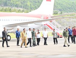 Presiden Jokowi Tiba di Bandara Syukuran Amiruddin Amir Banggai