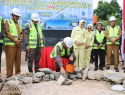 Kajati Sulteng Lakukan Peletakkan Batu Pertama Pembangunan Kantor Kejari Morowali Utara