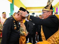 Gubernur dan Wagub Sulteng Dianugerahi Gelar Adat “Tao Doka” oleh Raja Buol