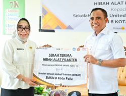 SMKN 8 Palu Dapat Hibah Alat Praktik, Gubernur Puji Kolaborasi United Tractors Untuk Kemajuan Pendidikan Vokasi