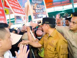 Gubernur Tegas Dihadapan Ribuan Warga Tipo: Tidak Akan Ada Lagi Izin yang Keluar Diatas Pemukiman